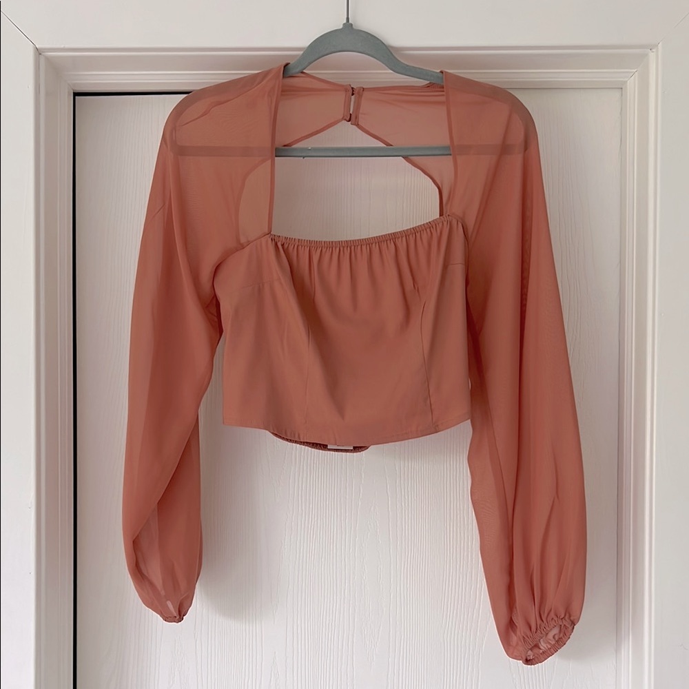 Express Balloon Sleeve Crop Top
